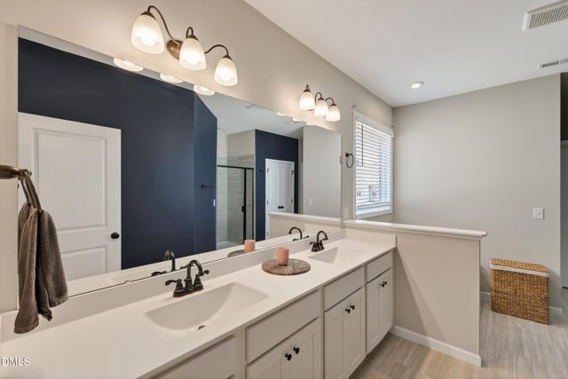 8909 Hardie Farm Circle, Wake Forest, NC 27587