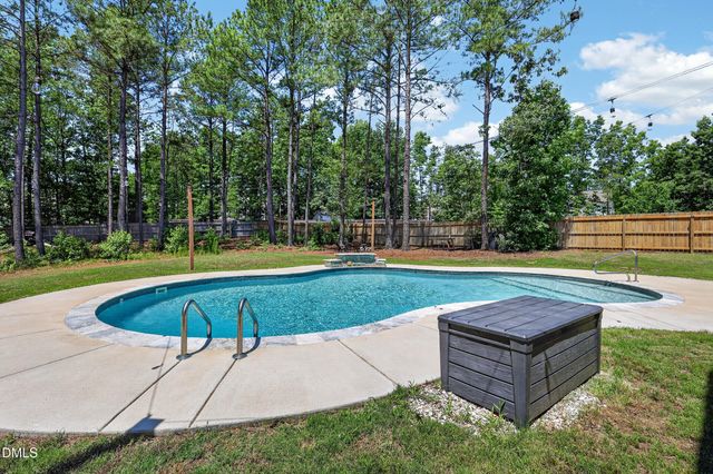 8909 Hardie Farm Circle, Wake Forest, NC 27587