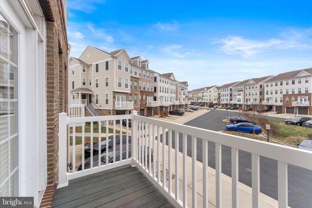 24660 CARIBOU SQ, Aldie, VA 20105