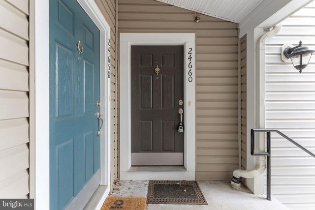 24660 CARIBOU SQ, Aldie, VA 20105