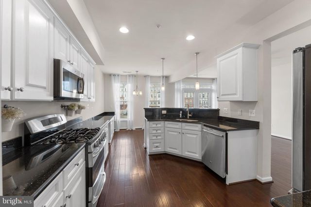 24660 CARIBOU SQ, Aldie, VA 20105