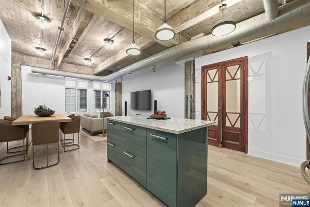 140 Bay Street 2D, Jersey City, NJ 07302