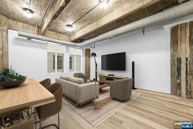 140 Bay Street 2D, Jersey City, NJ 07302