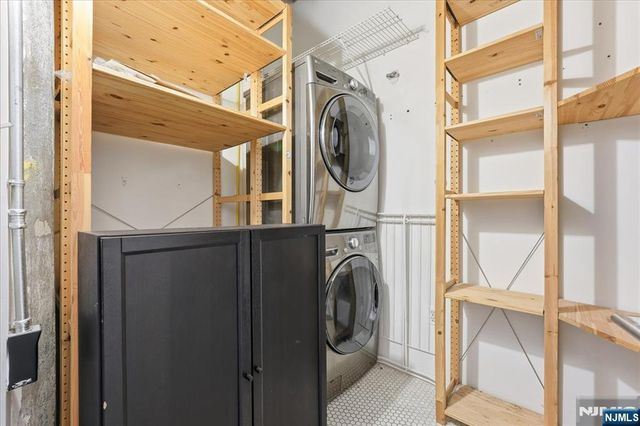 140 Bay Street 2D, Jersey City, NJ 07302