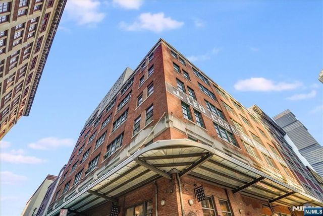 140 Bay Street 2D, Jersey City, NJ 07302