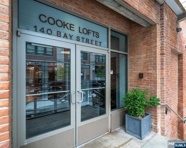 140 Bay Street 2D, Jersey City, NJ 07302