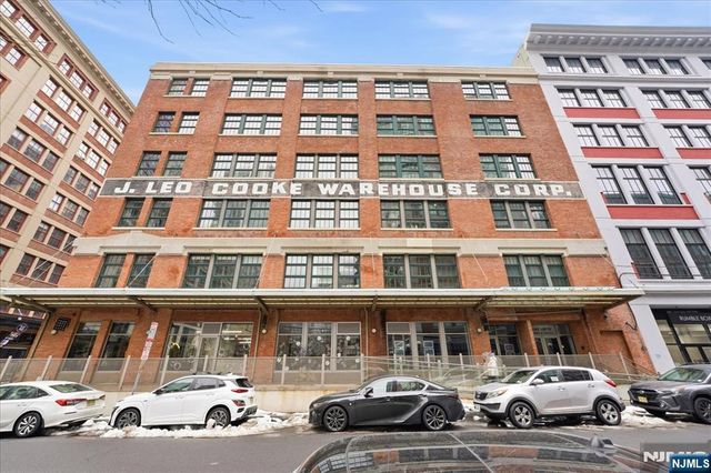 140 Bay Street 2D, Jersey City, NJ 07302