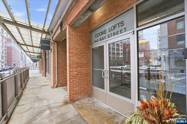 140 Bay Street 2D, Jersey City, NJ 07302