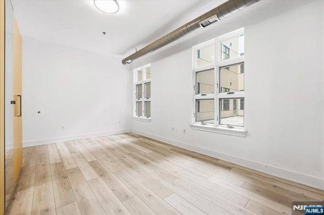 140 Bay Street 2D, Jersey City, NJ 07302