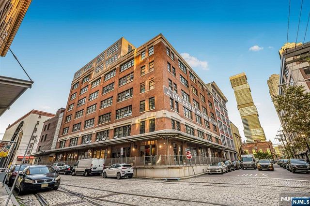 140 Bay Street 2D, Jersey City, NJ 07302