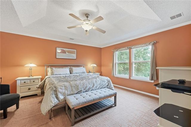 11520 N Madison Avenue, Kansas City, MO 64155