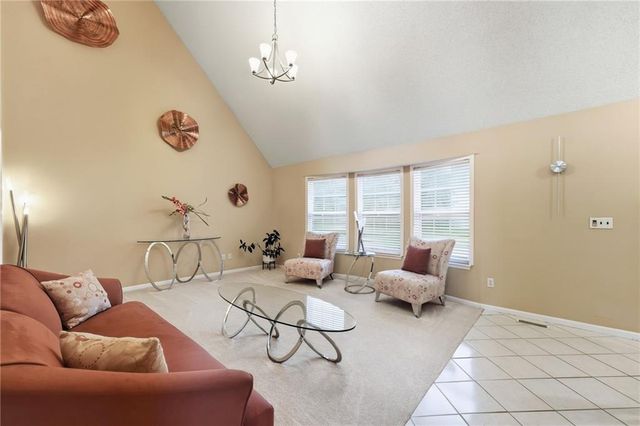 11520 N Madison Avenue, Kansas City, MO 64155