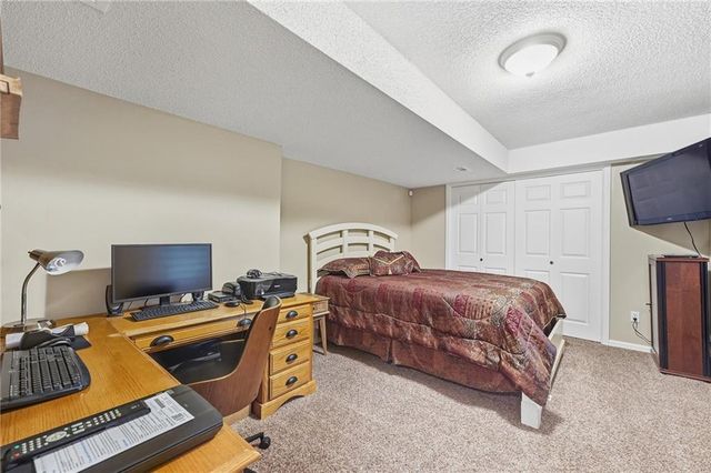 11520 N Madison Avenue, Kansas City, MO 64155