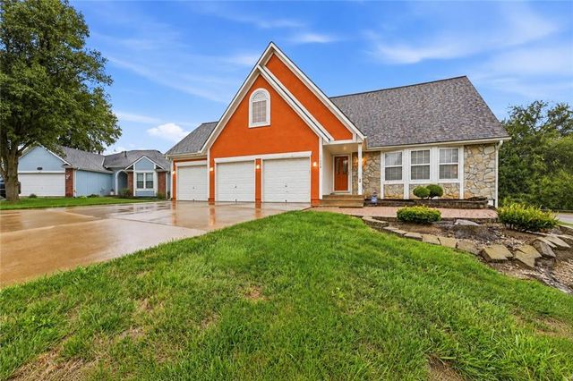11520 N Madison Avenue, Kansas City, MO 64155