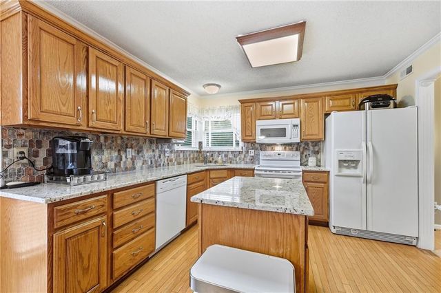 11520 N Madison Avenue, Kansas City, MO 64155