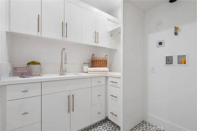4251 Uptown Newport Drive 2, Newport Beach, CA 92660