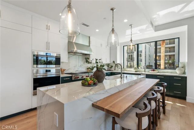 4251 Uptown Newport Drive 2, Newport Beach, CA 92660