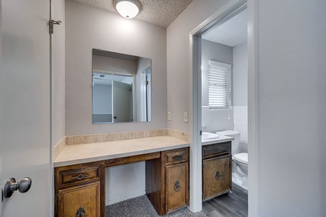 504 S Colonial Drive, Cleburne, TX 76033