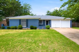 504 S Colonial Drive, Cleburne, TX 76033