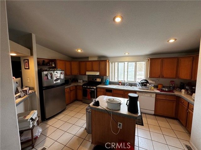 25120 Charina Lane, Homeland, CA 92548