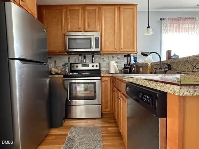 192 E Moss Creek Drive, Clayton, NC 27520