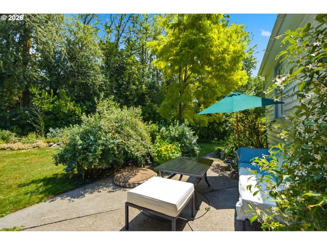 4920 Sw 31st Dr, Portland, OR 97239