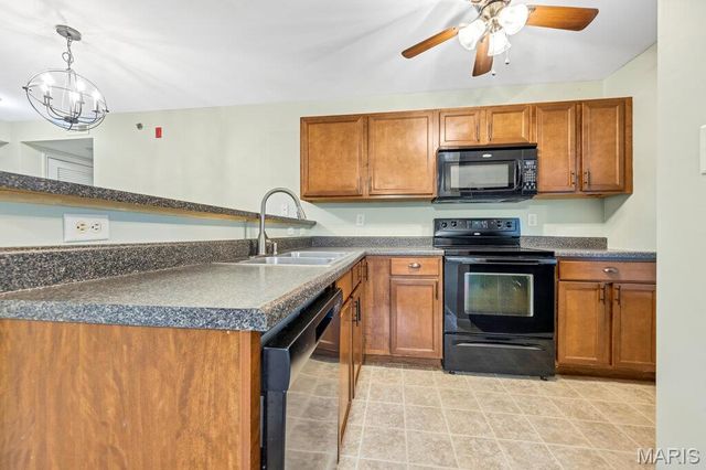 14100 Spring Creek Lane, O'fallon, MO 63368