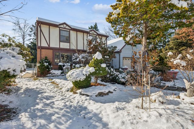 34 Michele Drive, Middletown, NJ 07748