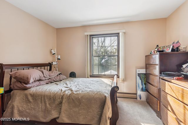 34 Michele Drive, Middletown, NJ 07748