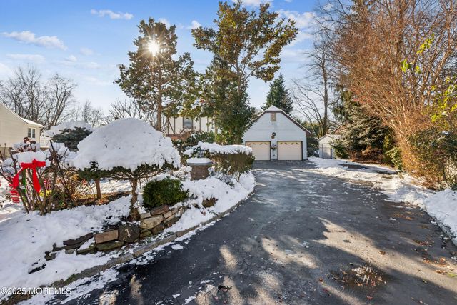 34 Michele Drive, Middletown, NJ 07748