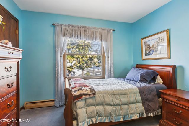 34 Michele Drive, Middletown, NJ 07748