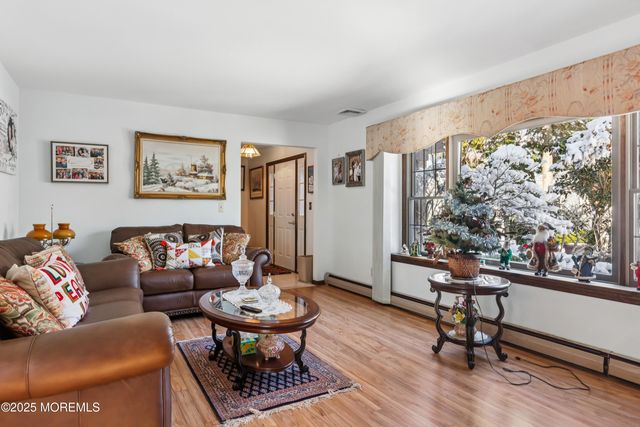 34 Michele Drive, Middletown, NJ 07748