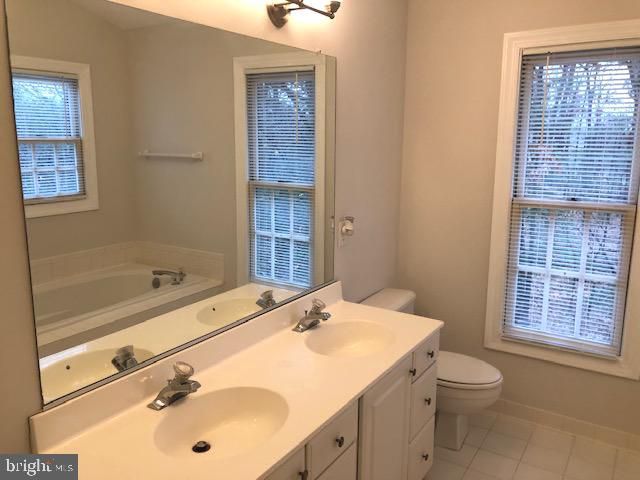 46529 RIVER MEADOWS TER, Sterling, VA 20165