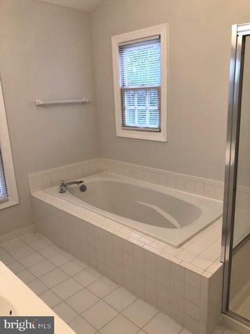 46529 RIVER MEADOWS TER, Sterling, VA 20165