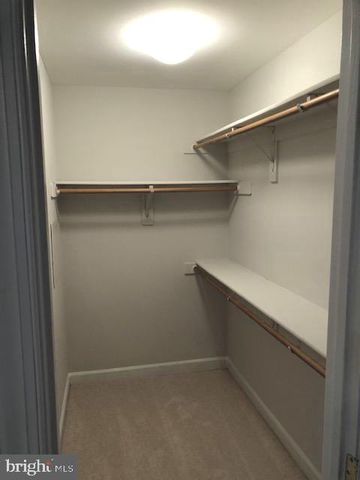 46529 RIVER MEADOWS TER, Sterling, VA 20165