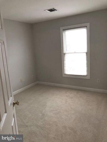 46529 RIVER MEADOWS TER, Sterling, VA 20165