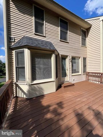 46529 RIVER MEADOWS TER, Sterling, VA 20165