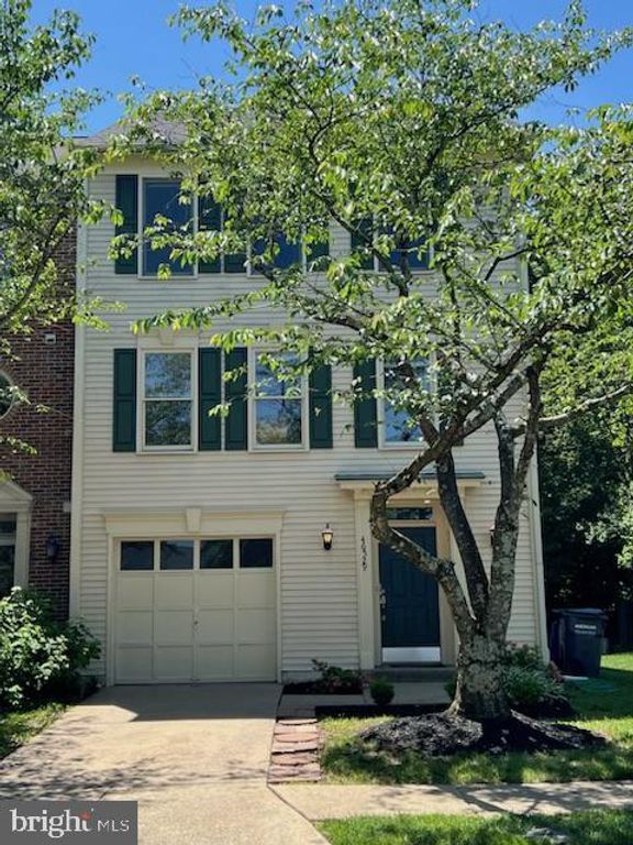 46529 RIVER MEADOWS TER, Sterling, VA 20165