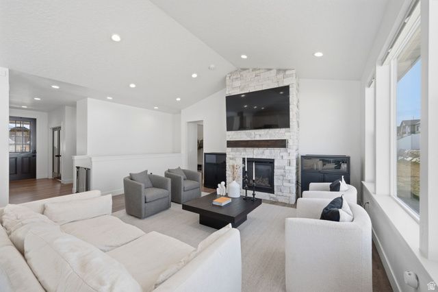 3641 S HIAWATHA CIR, Saratoga Springs, UT 84045