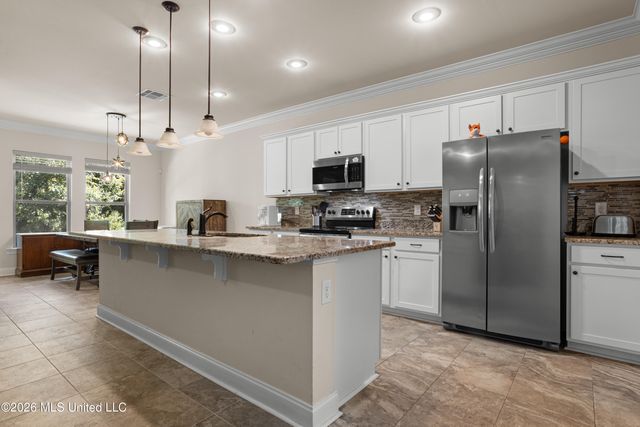 11656 Brookstone Drive, Ocean Springs, MS 39564