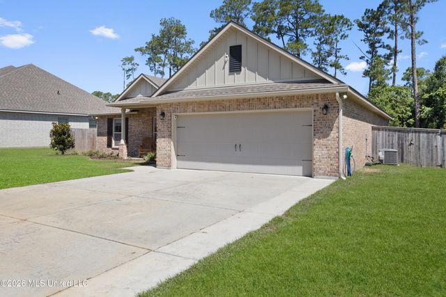 11656 Brookstone Drive, Ocean Springs, MS 39564