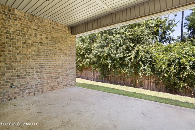 11656 Brookstone Drive, Ocean Springs, MS 39564
