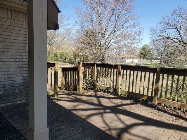 1101 W Washington Circle, Tecumseh, OK 74873