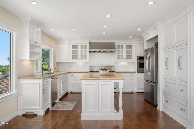 1095 Linda Glen Drive, Pasadena, CA 91105