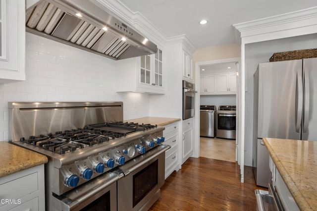 1095 Linda Glen Drive, Pasadena, CA 91105