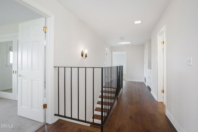 1095 Linda Glen Drive, Pasadena, CA 91105
