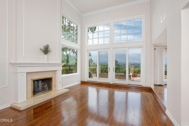 1095 Linda Glen Drive, Pasadena, CA 91105