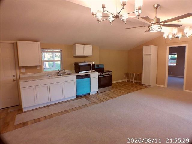 11406 E 10th Street S, Independence, MO 64054