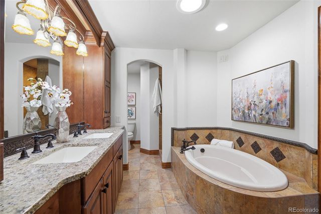 730 Crescent Lane, Lakewood, CO 80214