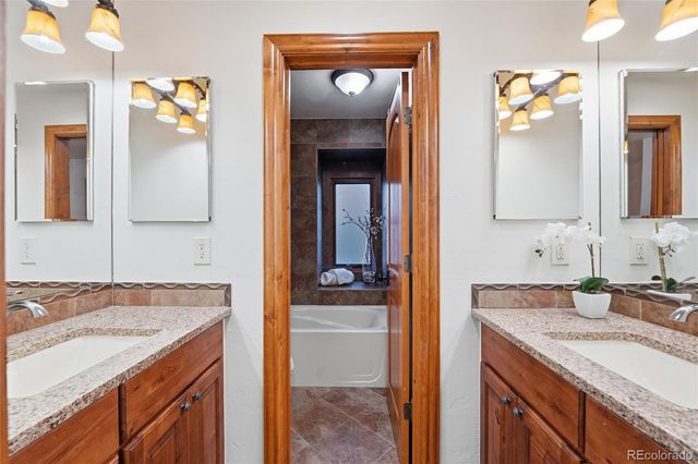 730 Crescent Lane, Lakewood, CO 80214